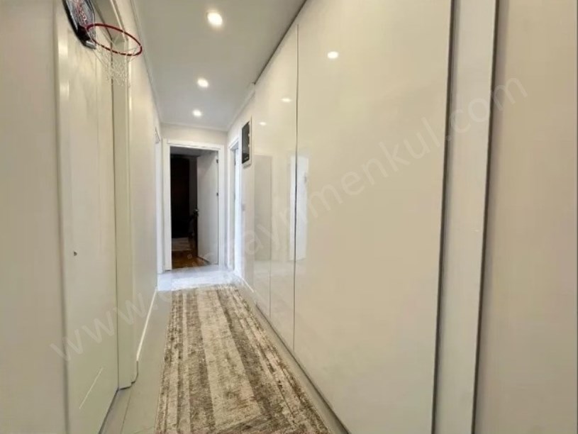 İSTANBUL KADIKÖY SUADİYE  MARMARAYA 2ADIM 3YILLIK 135M2 BALKONLU LÜX