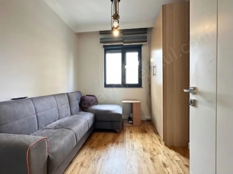 İSTANBUL KADIKÖY SUADİYE  MARMARAYA 2ADIM 3YILLIK 135M2 BALKONLU LÜX
