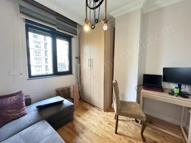 İSTANBUL KADIKÖY SUADİYE  MARMARAYA 2ADIM 3YILLIK 135M2 BALKONLU LÜX