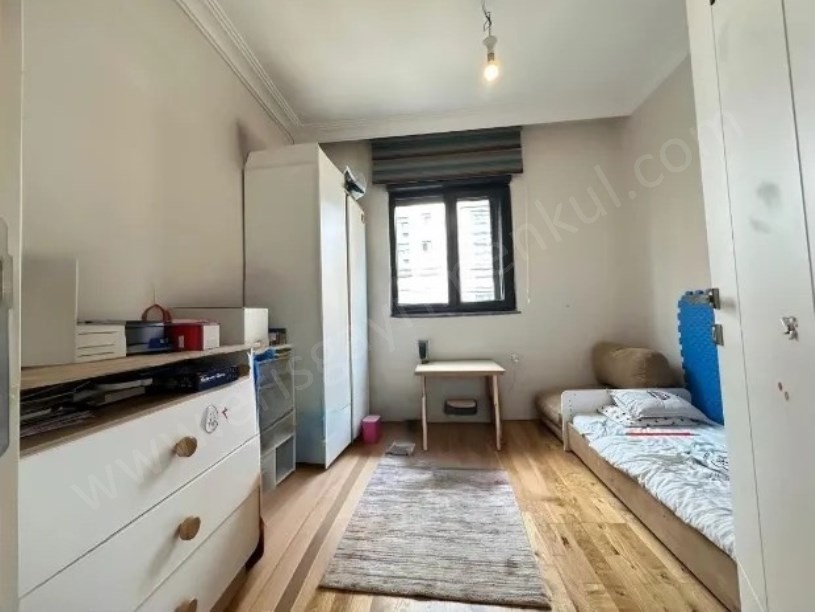 İSTANBUL KADIKÖY SUADİYE  MARMARAYA 2ADIM 3YILLIK 135M2 BALKONLU LÜX
