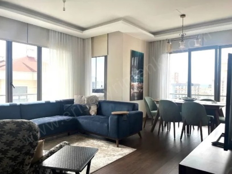 İSTANBUL KADIKÖY 2 YAŞINDA BİNADA GÜVENLİKLİ, OYUN PARKLI 3+1