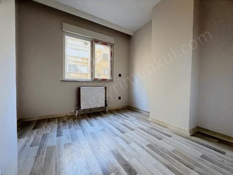 BOSTANCI MERKEZDE SIFIR AÇIK KAPALI OTOPARKLI BALKON EBEVEYN BANYO 115 M2 3+1 DAİRE