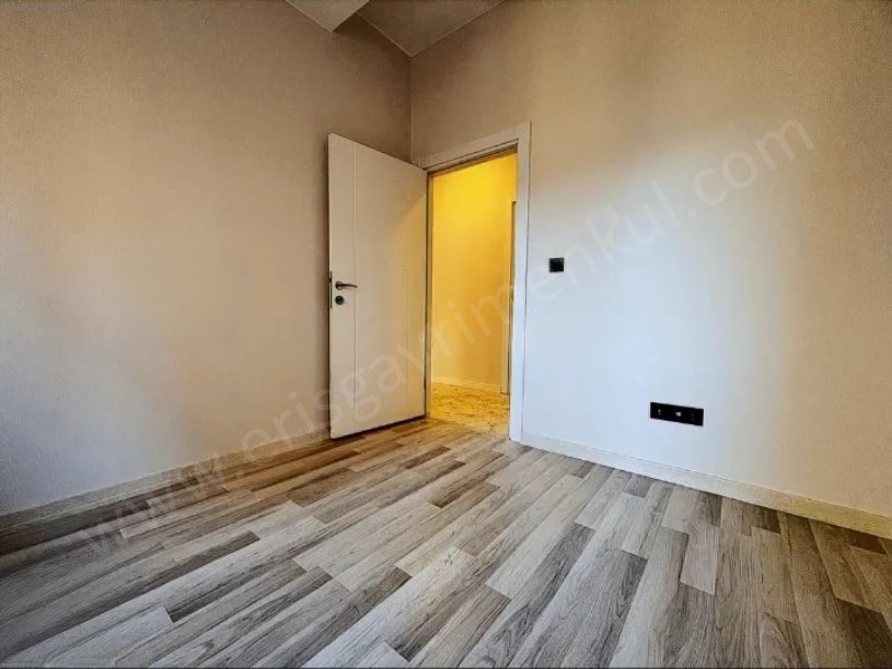 BOSTANCI MERKEZDE SIFIR AÇIK KAPALI OTOPARKLI BALKON EBEVEYN BANYO 115 M2 3+1 DAİRE