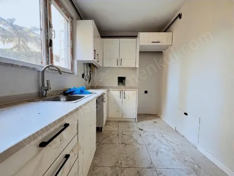 BOSTANCI MERKEZDE SIFIR AÇIK KAPALI OTOPARKLI BALKON EBEVEYN BANYO 115 M2 3+1 DAİRE