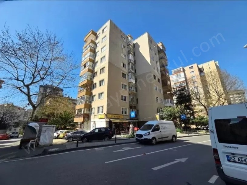 İSTANBUL KADIKÖY Bostancıda Mimari Dekorasyonlu 100 m² Net 3+1