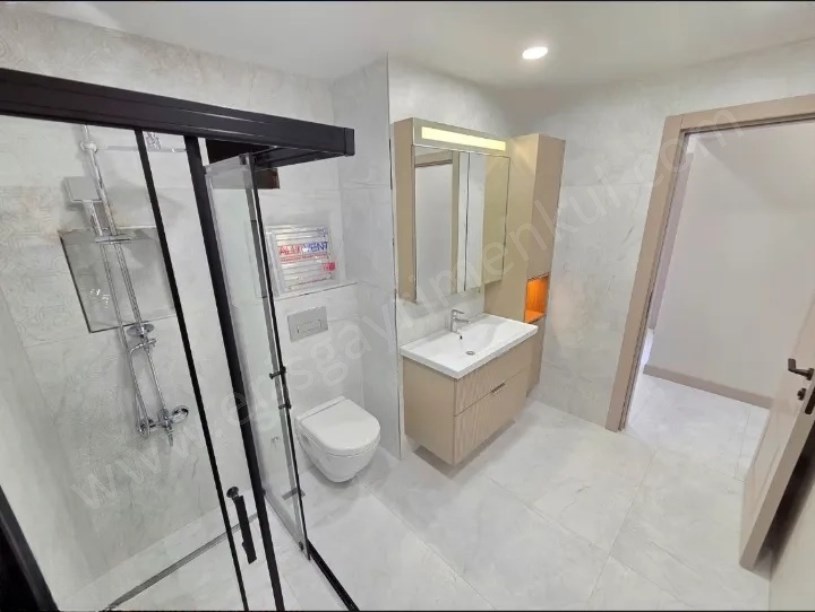İSTANBUL KADIKÖY Bostancıda Mimari Dekorasyonlu 100 m² Net 3+1