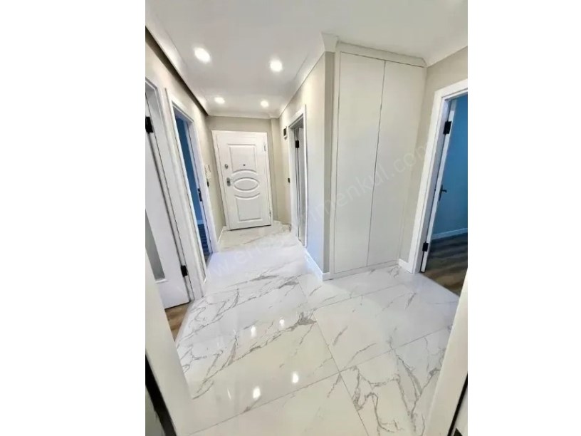 İSTANBUL KADIKÖY Caddebostanda Bağdat Caddesi Yakını, Balkonlu 3+1 Lüks Daire