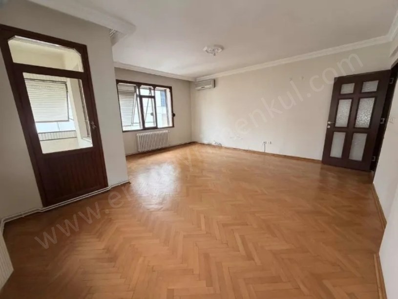 BOSTANCI MARMARAYA 5 DAK MESAFEDE KOMBİLİ 3+1 BOŞ FIRSAT DAİRE KADIKÖY İSTANBUL