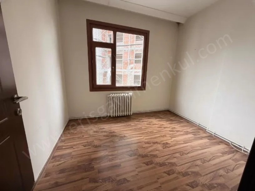 BOSTANCI MARMARAYA 5 DAK MESAFEDE KOMBİLİ 3+1 BOŞ FIRSAT DAİRE KADIKÖY İSTANBUL