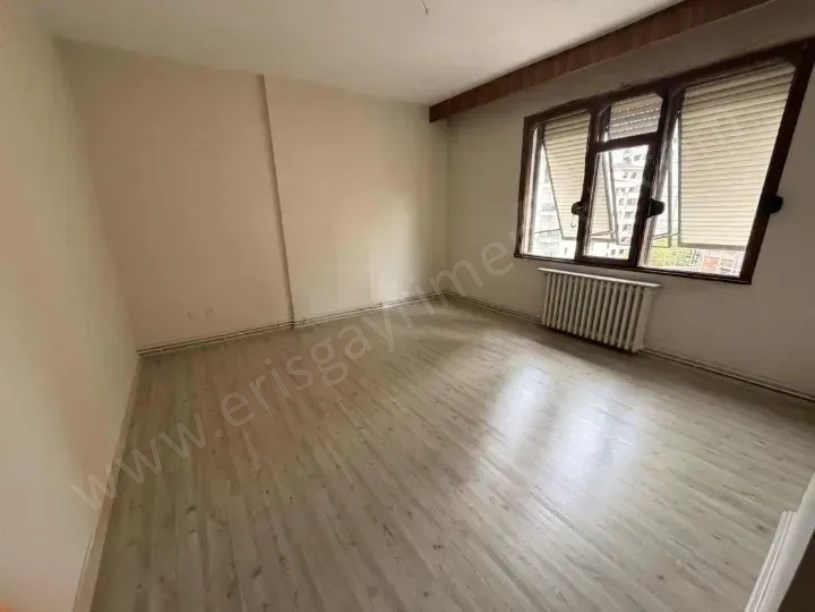 BOSTANCI MARMARAYA 5 DAK MESAFEDE KOMBİLİ 3+1 BOŞ FIRSAT DAİRE KADIKÖY İSTANBUL