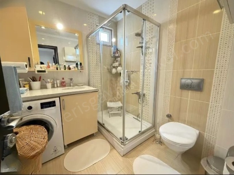 İSTANBUL KADIKÖY GÖSTEPE DE  ÖZGÜRLÜK PARKI YAKINI 85m²NET 2+1 ÖN CEHPE DAİRE