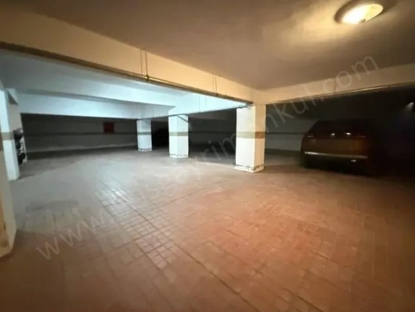İSTANBUL KADIKÖY GÖSTEPE DE  ÖZGÜRLÜK PARKI YAKINI 85m²NET 2+1 ÖN CEHPE DAİRE