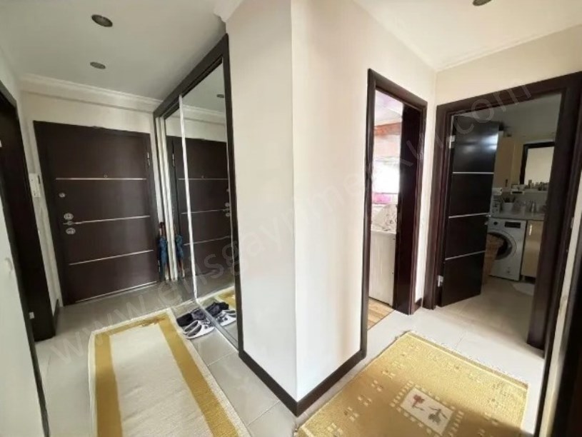İSTANBUL KADIKÖY GÖSTEPE DE  ÖZGÜRLÜK PARKI YAKINI 85m²NET 2+1 ÖN CEHPE DAİRE