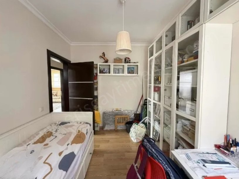 İSTANBUL KADIKÖY GÖSTEPE DE  ÖZGÜRLÜK PARKI YAKINI 85m²NET 2+1 ÖN CEHPE DAİRE