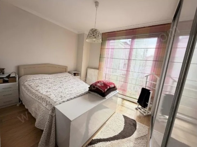 İSTANBUL KADIKÖY GÖSTEPE DE  ÖZGÜRLÜK PARKI YAKINI 85m²NET 2+1 ÖN CEHPE DAİRE