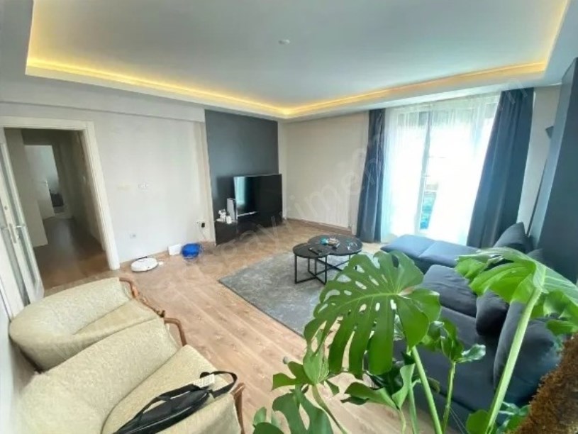 İSTANBUL KADIKÖY SELAMİÇEŞME ÖZGÜRLÜK PARKINA KOMŞU  70M²NET