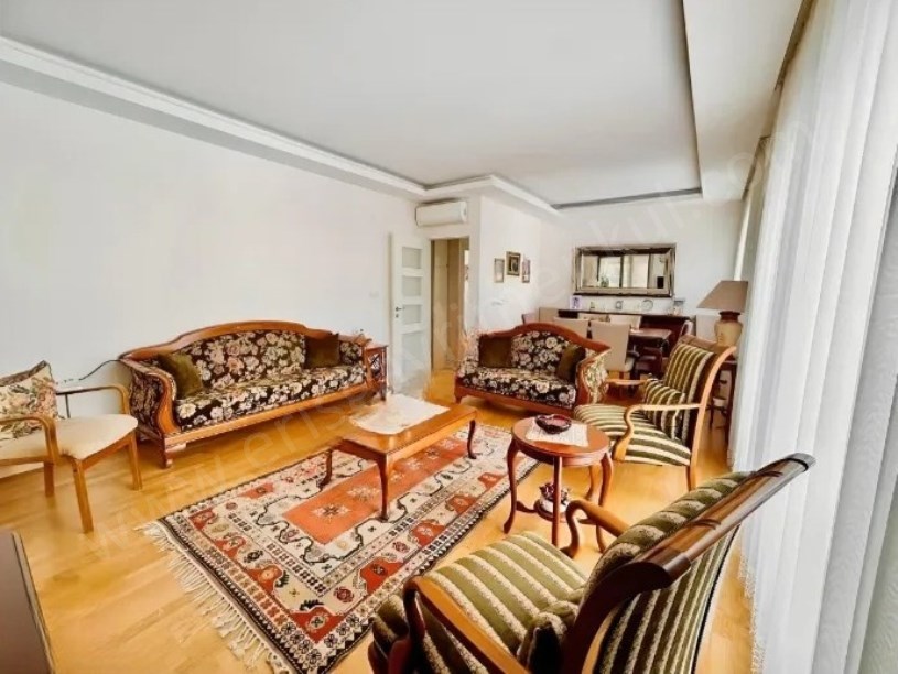 İSTANBUL KADIKÖY Satılık Bostancının kalbinde 3+1 Daire