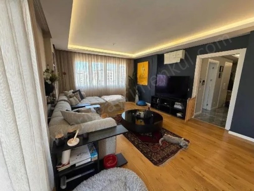 SUADİYEDE BAĞDATA YAKIN 4+2  ÜÇ BANYOLU KEYİFLİ TERAS YASAL DUBLEKS