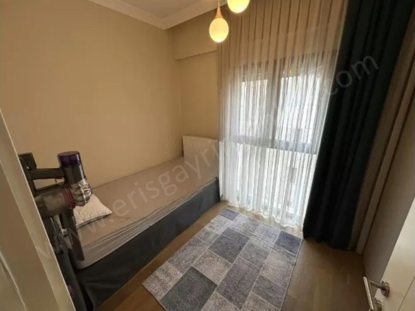 KADİKÖY 19 MAYIS MAHALLESİNDE ÇİFT WC  İSKAN MEVCUT PRESTİJLİ BİNADA 80 M2 2+1 DAİRE.