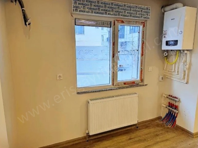 KADİKÖY CADDEBOSTANDA 2+1 KEYİFLİ YÜKSEK GİRİŞ DAİRE.
