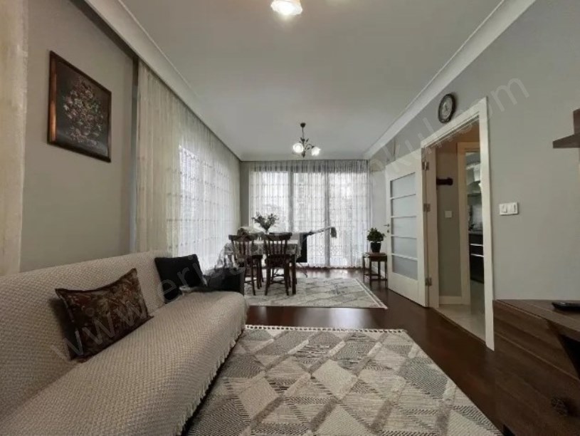 KOZYATAĞINDA 2015 YAPIMI ÇİFT BALKONLU,E.BANYOLU 95m2 2+1 DAİRE