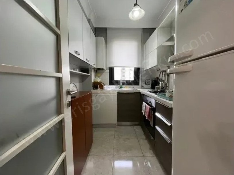 KOZYATAĞINDA 2015 YAPIMI ÇİFT BALKONLU,E.BANYOLU 95m2 2+1 DAİRE