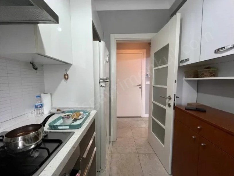 KOZYATAĞINDA 2015 YAPIMI ÇİFT BALKONLU,E.BANYOLU 95m2 2+1 DAİRE