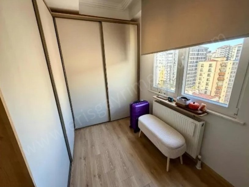 KADIKÖY BOSTANCI MERKEZDE 3+2 KEYİFLİ TERASLI DUBLEX 