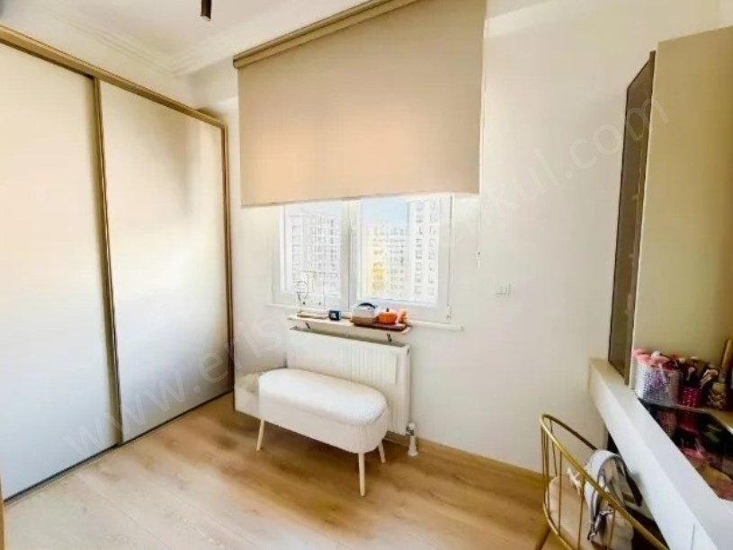 KADIKÖY BOSTANCI MERKEZDE 3+2 KEYİFLİ TERASLI DUBLEX 