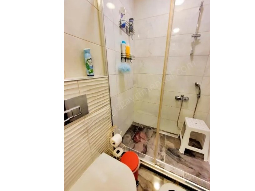 BOSTANCI MARMARAYA YAKIN MERKEZİ KONUMDA GENİŞ BALKON EBEVEYN BANYOLU 3+1 SATILIK DAİRE