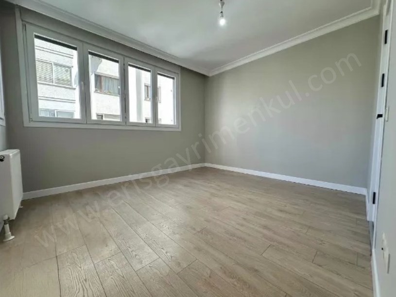 KADIKÖY SUADİYE 3+1+2BANYO+BALKON+7YILLIK METRO TREN BAĞDAT SAHİL YAKIN