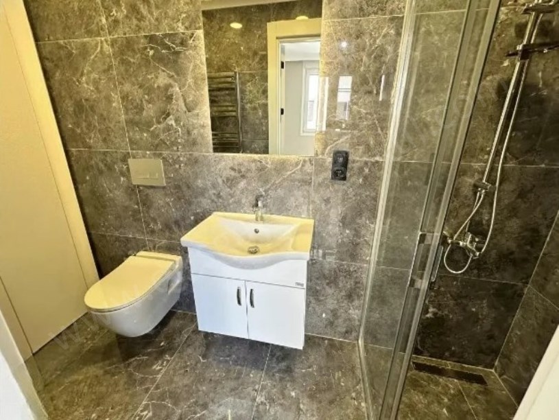 KADIKÖY SUADİYE 3+1+2BANYO+BALKON+7YILLIK METRO TREN BAĞDAT SAHİL YAKIN