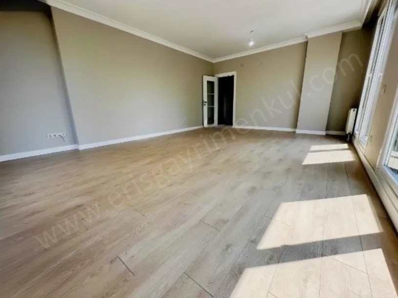 KADIKÖY SUADİYE 3+1+2BANYO+BALKON+7YILLIK METRO TREN BAĞDAT SAHİL YAKIN