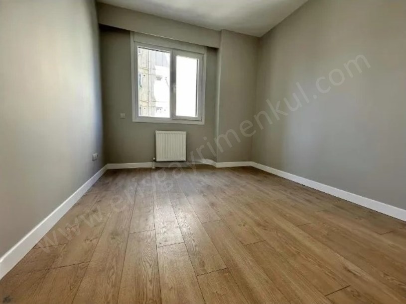 KADIKÖY SUADİYE 3+1+2BANYO+BALKON+7YILLIK METRO TREN BAĞDAT SAHİL YAKIN