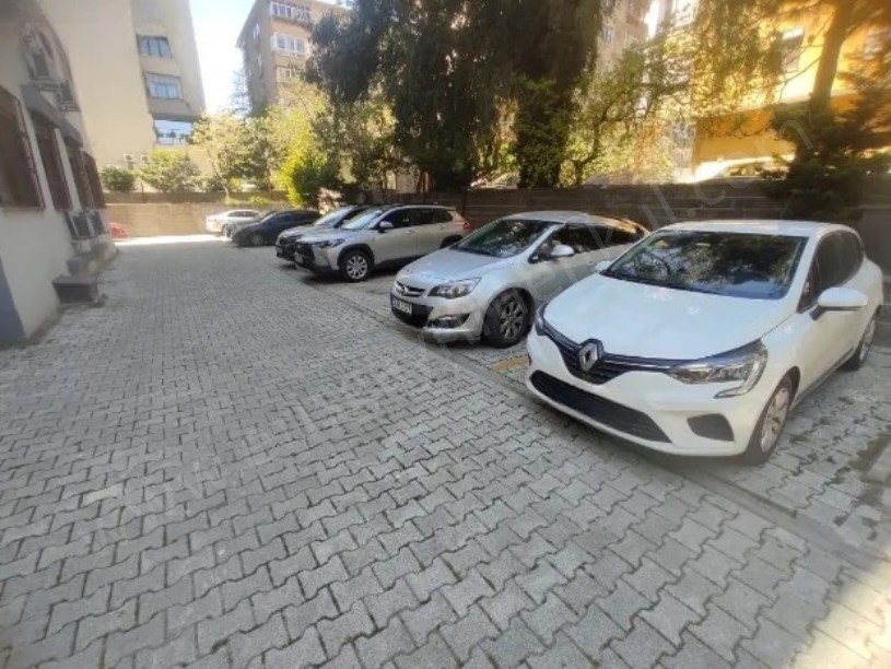 Şenesenevlerde Metro Yakını, 4 Yaş, 120m², 3+1 Ebeveyn ve  Balkonlu Lüks Daire