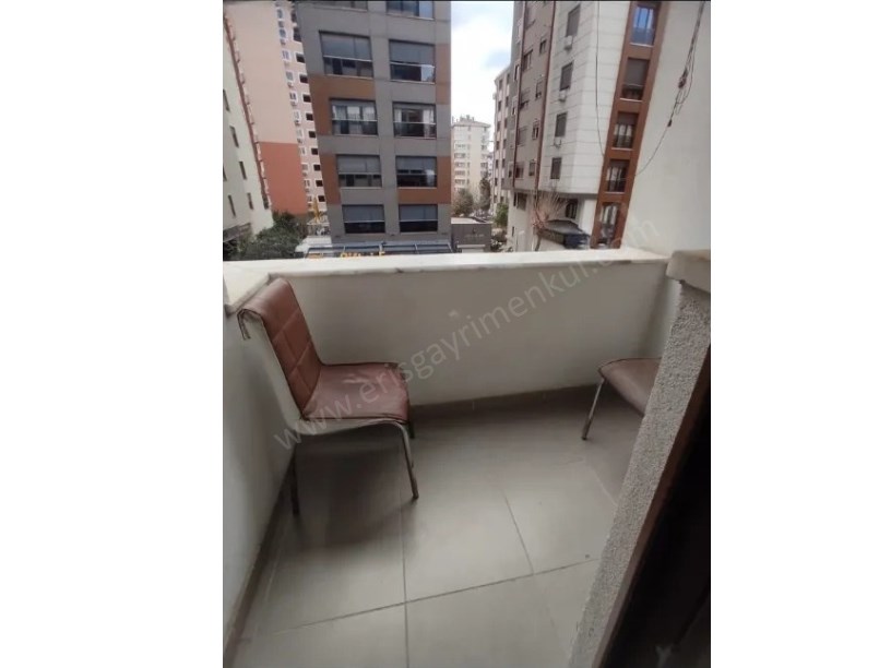 Şenesenevlerde Metro Yakını, 4 Yaş, 120m², 3+1 Ebeveyn ve  Balkonlu Lüks Daire