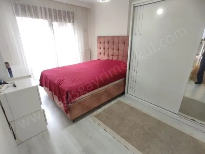 Şenesenevlerde Metro Yakını, 4 Yaş, 120m², 3+1 Ebeveyn ve  Balkonlu Lüks Daire