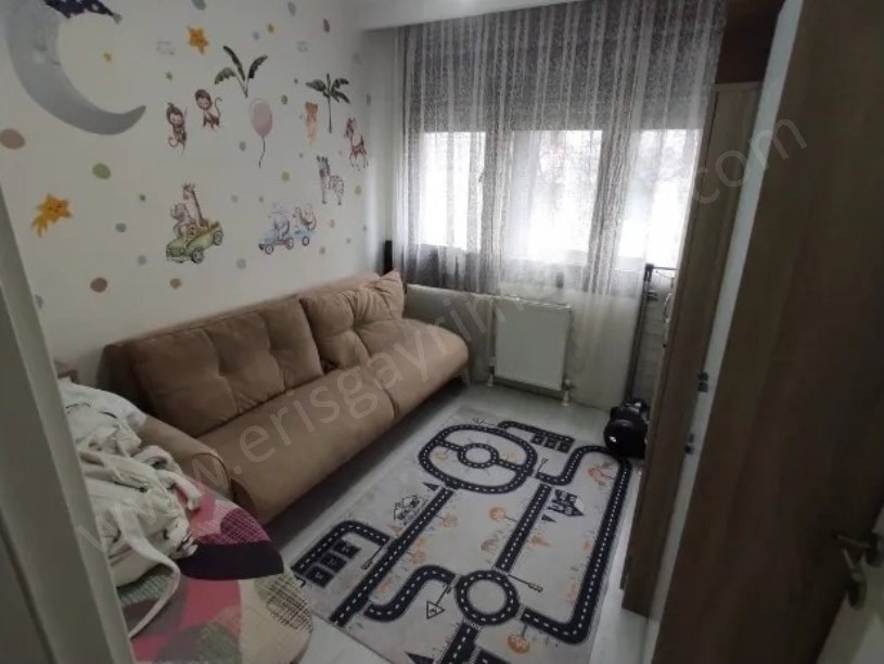 Şenesenevlerde Metro Yakını, 4 Yaş, 120m², 3+1 Ebeveyn ve  Balkonlu Lüks Daire