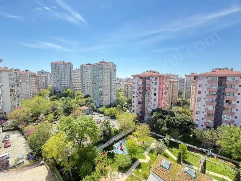 19 MAYIS MAH.DE 2026 YAPIMI KAPANMAZ MANZARALI 90 M2 NET 3+1 E.BANYOLU DAİRE