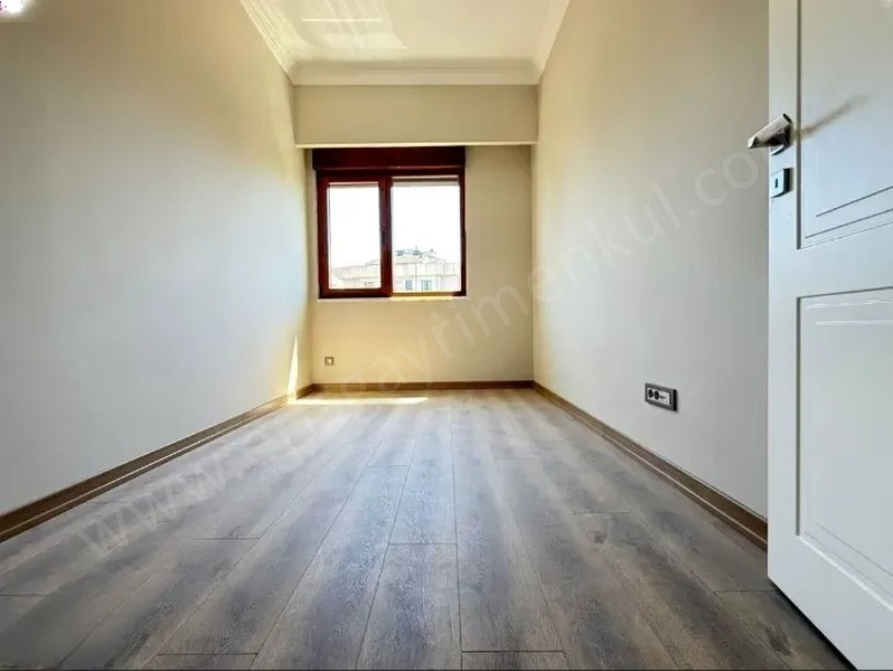 19 MAYIS MAH.DE 2026 YAPIMI KAPANMAZ MANZARALI 90 M2 NET 3+1 E.BANYOLU DAİRE