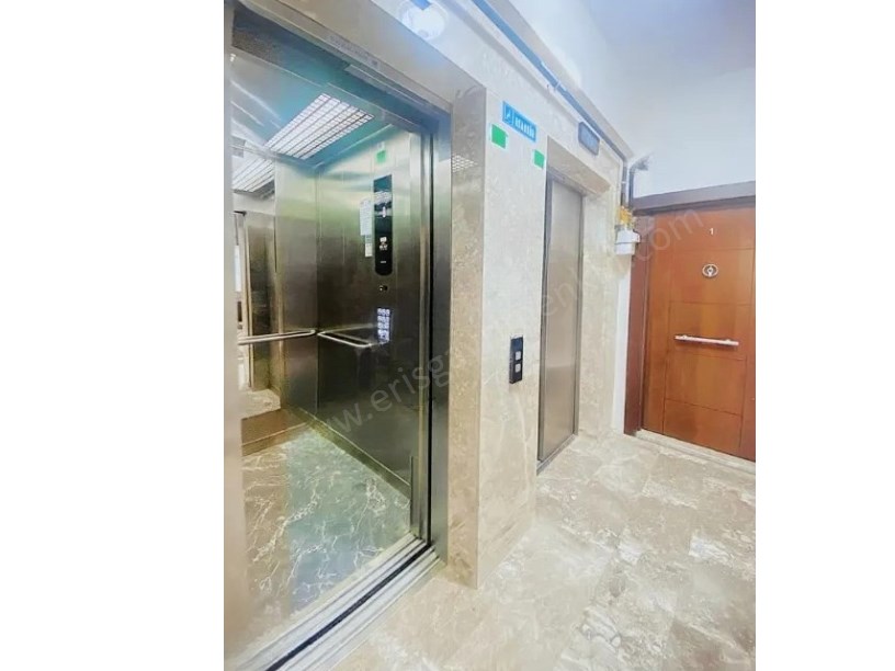 BAĞDAT CADDESİNE YAKIN SIFIR BOŞ GÜNEY KOMBİ 80 M2 2+1