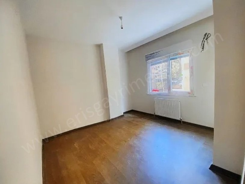 BAĞDAT CADDESİNE YAKIN SIFIR BOŞ GÜNEY KOMBİ 80 M2 2+1