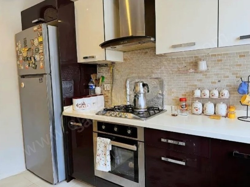 Kadıköy Erenköy Merkezi Konumda Ebeveyn Banyolu Balkonlu  Satılık 3+1 Daire