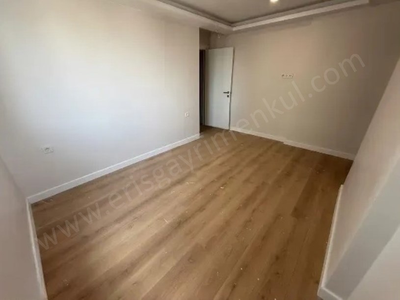 KADIKÖY GÖZTEPE DE TAPU MASRAFSIZ VERGİDEN MUAF !!!! 3+1 BALKONLU DAİRE