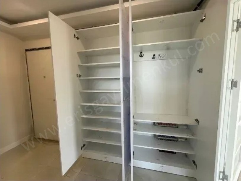 KADIKÖY GÖZTEPE DE TAPU MASRAFSIZ VERGİDEN MUAF !!!! 3+1 BALKONLU DAİRE