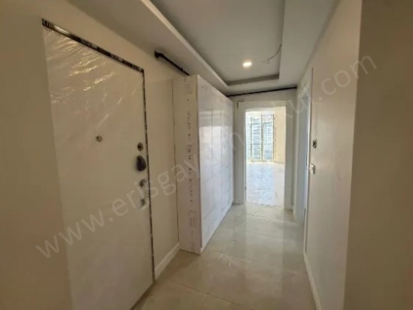KADIKÖY GÖZTEPE DE TAPU MASRAFSIZ VERGİDEN MUAF !!!! 3+1 BALKONLU DAİRE