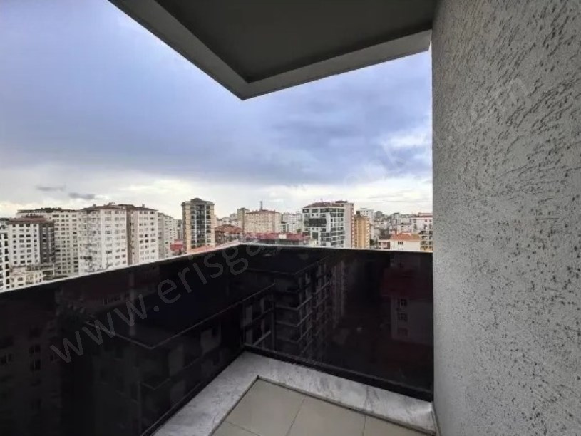 Kadıköy Kozyatağı 3+1 91m2 net çift banyo Balkon  Sıfır satılık daire