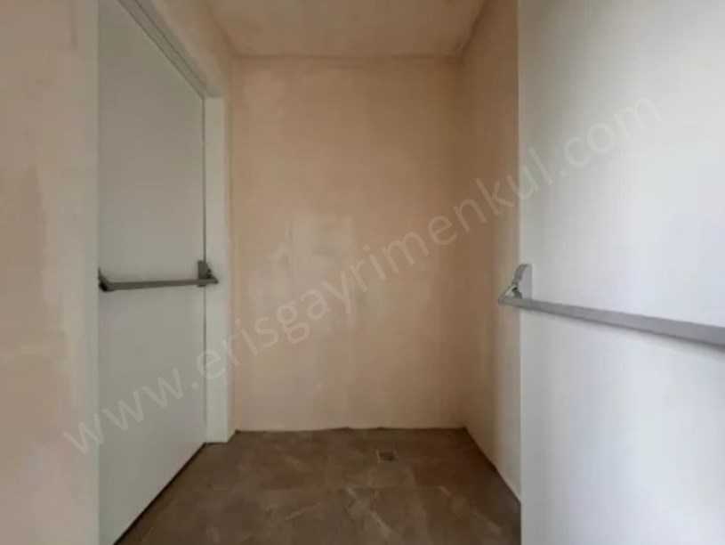 Kadıköy Kozyatağı 3+1 91m2 net çift banyo Balkon  Sıfır satılık daire