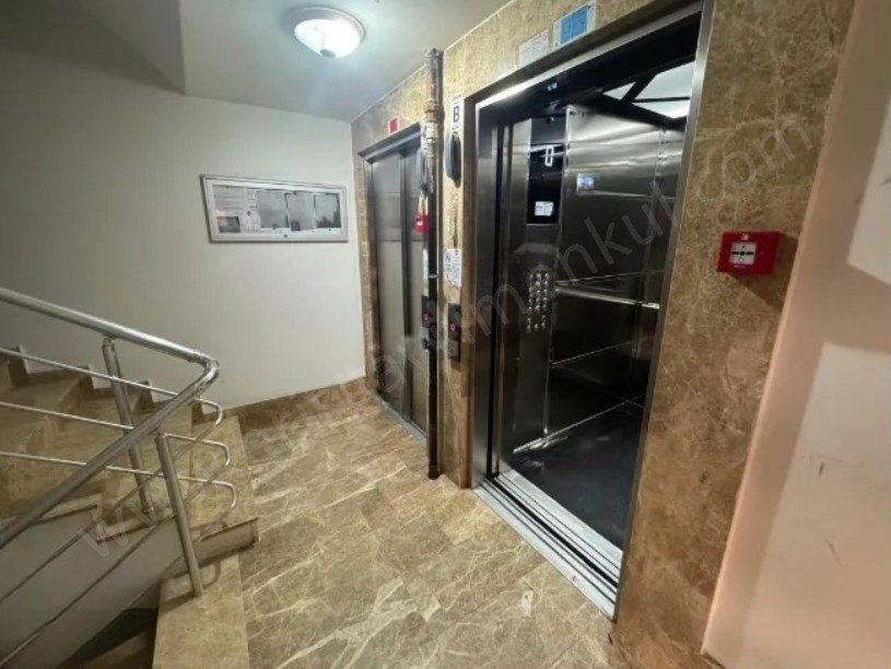 SAHRAYICEDİT ATATÜRK CADDESİNE YAKIN 2018 YAPIMI BOŞ 2+1 80m2