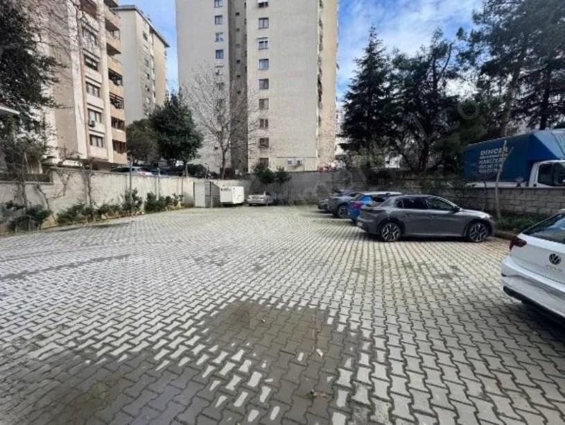SAHRAYICEDİT ATATÜRK CADDESİNE YAKIN 2018 YAPIMI BOŞ 2+1 80m2